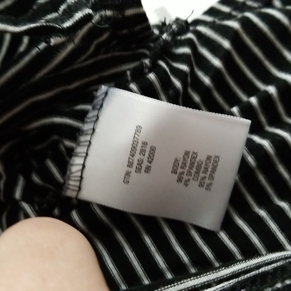 Adam Levine Stripe V Neck Top - Picture 6 of 9